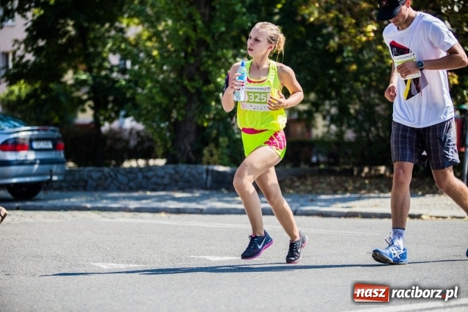 Zdjęcie w galerii na portalu naszraciborz.pl: Do biegu, gotowi, start! I RAFAKO Półmaraton Racibórz już za nami wiadomości z regionu