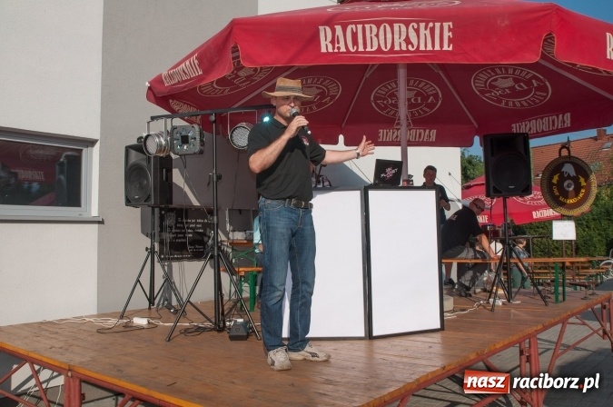 Zdjęcie w galerii na portalu naszraciborz.pl: Najlepsze kiełbaski? Na festynie strażackim! wiadomości z regionu