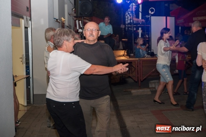 Zdjęcie w galerii na portalu naszraciborz.pl: Najlepsze kiełbaski? Na festynie strażackim! wiadomości z regionu