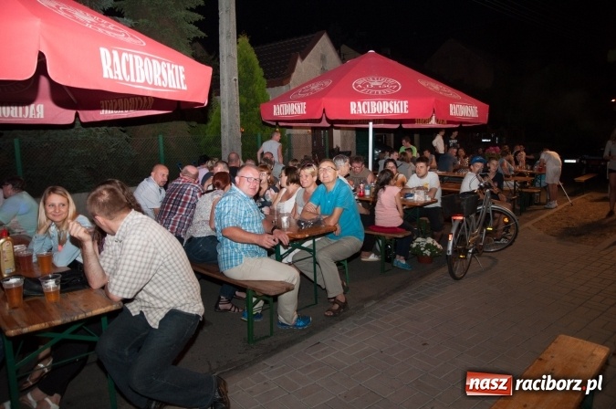 Zdjęcie w galerii na portalu naszraciborz.pl: Najlepsze kiełbaski? Na festynie strażackim! wiadomości z regionu