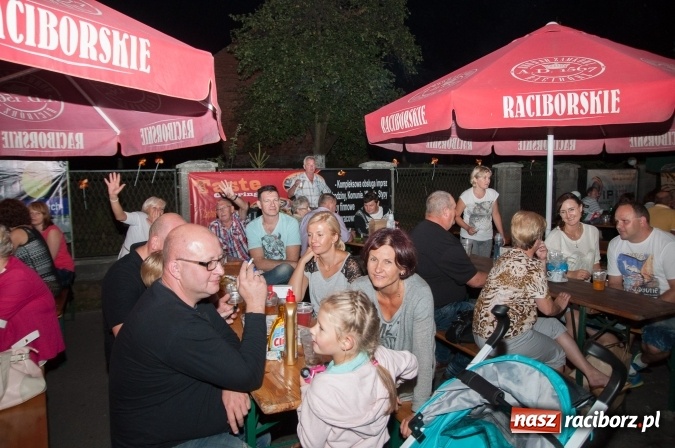 Zdjęcie w galerii na portalu naszraciborz.pl: Najlepsze kiełbaski? Na festynie strażackim! wiadomości z regionu