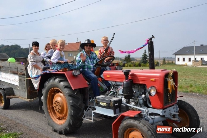 Zdjęcie w galerii na portalu naszraciborz.pl: Dożynki 2015 - w Modzurowie w sobotę wiadomości z regionu