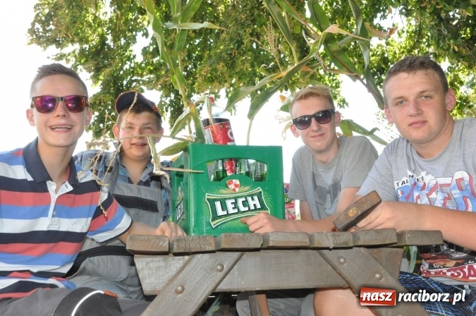 Zdjęcie w galerii na portalu naszraciborz.pl: Dożynki 2015 - w Rudniku z letnim dyngusem wiadomości z regionu