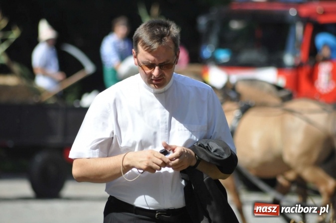 Zdjęcie w galerii na portalu naszraciborz.pl: Dożynki 2015 - w Rudniku z letnim dyngusem wiadomości z regionu