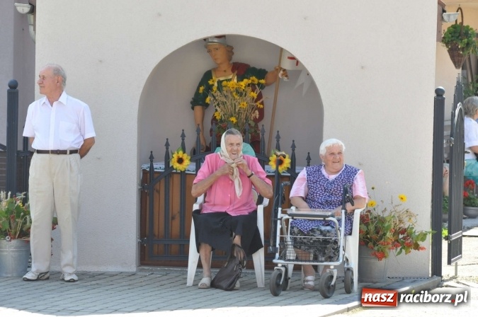Zdjęcie w galerii na portalu naszraciborz.pl: Dożynki 2015 - w Rudniku z letnim dyngusem wiadomości z regionu