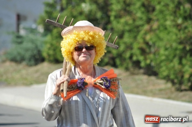 Zdjęcie w galerii na portalu naszraciborz.pl: Dożynki 2015 - w Rudniku z letnim dyngusem wiadomości z regionu