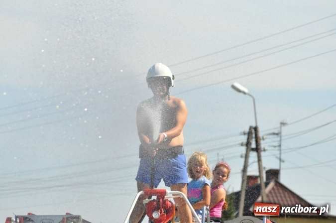 Zdjęcie w galerii na portalu naszraciborz.pl: Dożynki 2015 - w Rudniku z letnim dyngusem wiadomości z regionu