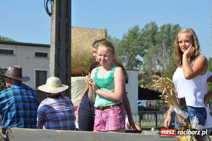 Zdjęcie w galerii na portalu naszraciborz.pl: Dożynki 2015 - w Rudniku z letnim dyngusem wiadomości z regionu
