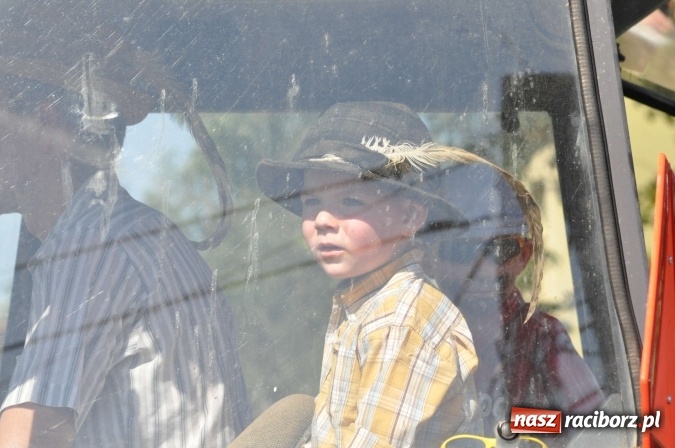 Zdjęcie w galerii na portalu naszraciborz.pl: Dożynki 2015 - w Rudniku z letnim dyngusem wiadomości z regionu