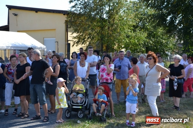 Zdjęcie w galerii na portalu naszraciborz.pl: Dożynki 2015 - Zabełkowianki ładniejsze niż Słowianki wiadomości z regionu