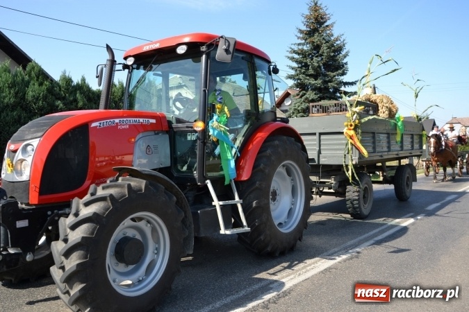 Zdjęcie w galerii na portalu naszraciborz.pl: Dożynki 2015 - Zabełkowianki ładniejsze niż Słowianki wiadomości z regionu