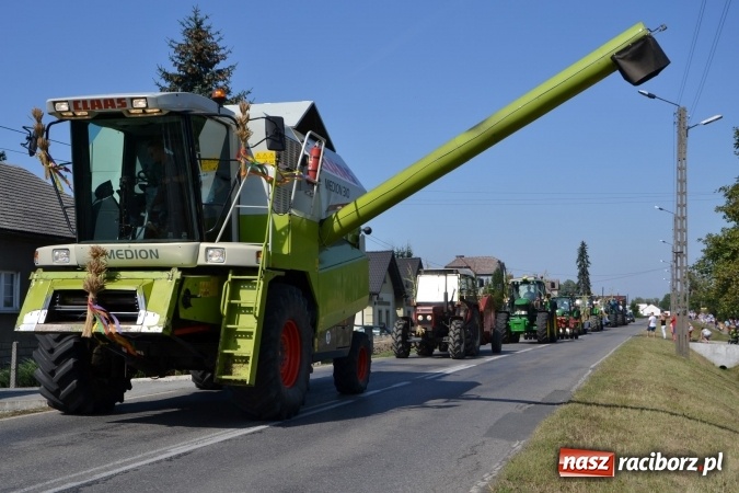 Zdjęcie w galerii na portalu naszraciborz.pl: Dożynki 2015 - Zabełkowianki ładniejsze niż Słowianki wiadomości z regionu