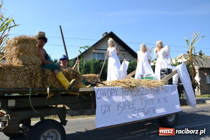 Zdjęcie w galerii na portalu naszraciborz.pl: Dożynki 2015 - Zabełkowianki ładniejsze niż Słowianki wiadomości z regionu