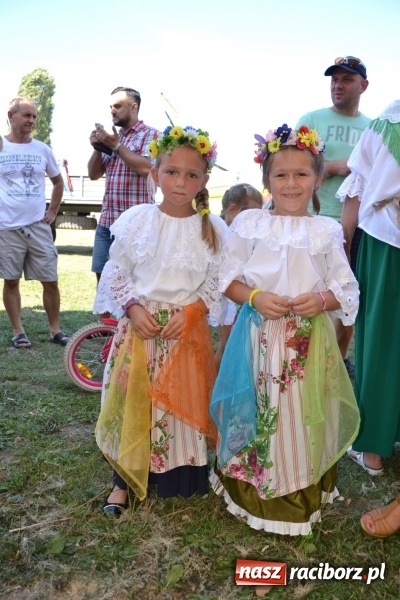 Zdjęcie w galerii na portalu naszraciborz.pl: Dożynki 2015 - Zabełkowianki ładniejsze niż Słowianki wiadomości z regionu