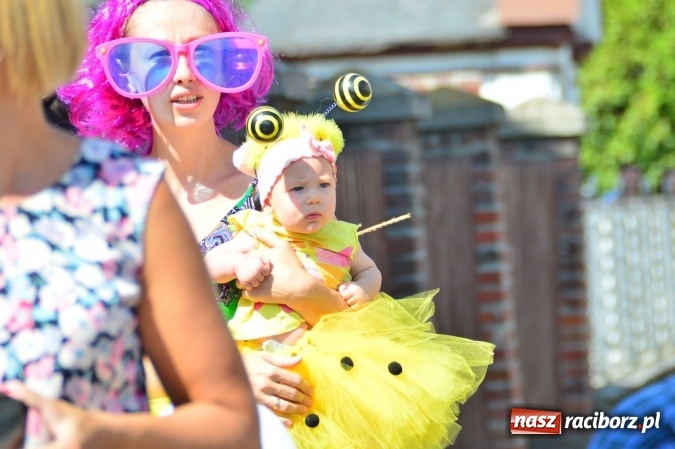 Zdjęcie w galerii na portalu naszraciborz.pl: Dożynki 2015 - barwny korow&oacute;d przeszedł ulicami Wojnowic wiadomości z regionu