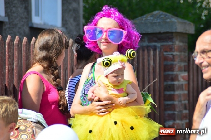 Zdjęcie w galerii na portalu naszraciborz.pl: Dożynki 2015 - barwny korow&oacute;d przeszedł ulicami Wojnowic wiadomości z regionu