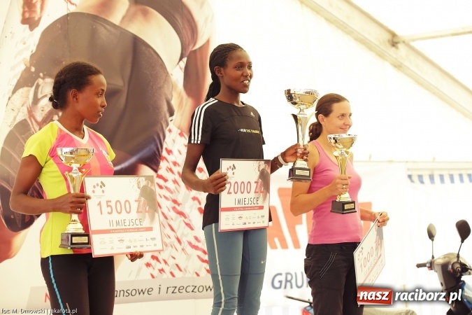Zdjęcie w galerii na portalu naszraciborz.pl: 657 zawodników i zawodniczek ukończyło I Rafako Półmaraton wiadomości z regionu