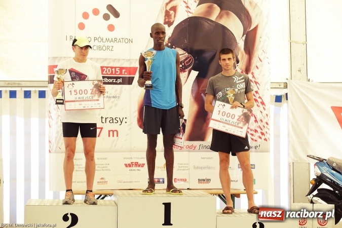 Zdjęcie w galerii na portalu naszraciborz.pl: 657 zawodników i zawodniczek ukończyło I Rafako Półmaraton wiadomości z regionu