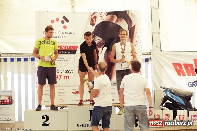 Zdjęcie w galerii na portalu naszraciborz.pl: 657 zawodników i zawodniczek ukończyło I Rafako Półmaraton wiadomości z regionu