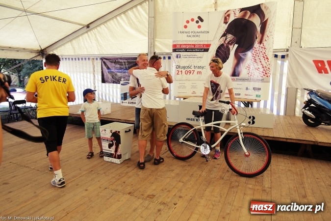 Zdjęcie w galerii na portalu naszraciborz.pl: 657 zawodników i zawodniczek ukończyło I Rafako Półmaraton wiadomości z regionu