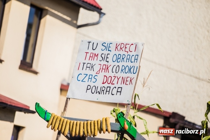 Zdjęcie w galerii na portalu naszraciborz.pl: Dożynki 2015 - w Pietrowicach Wielkich rolnicy dziękowali za zbiory wiadomości z regionu