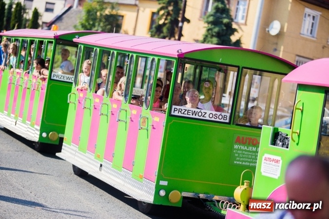 Zdjęcie w galerii na portalu naszraciborz.pl: Dożynki 2015 - w Pietrowicach Wielkich rolnicy dziękowali za zbiory wiadomości z regionu