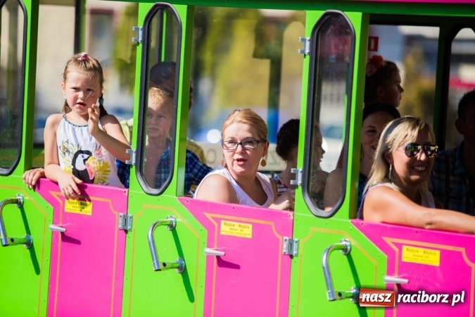 Zdjęcie w galerii na portalu naszraciborz.pl: Dożynki 2015 - w Pietrowicach Wielkich rolnicy dziękowali za zbiory wiadomości z regionu