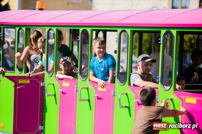 Zdjęcie w galerii na portalu naszraciborz.pl: Dożynki 2015 - w Pietrowicach Wielkich rolnicy dziękowali za zbiory wiadomości z regionu