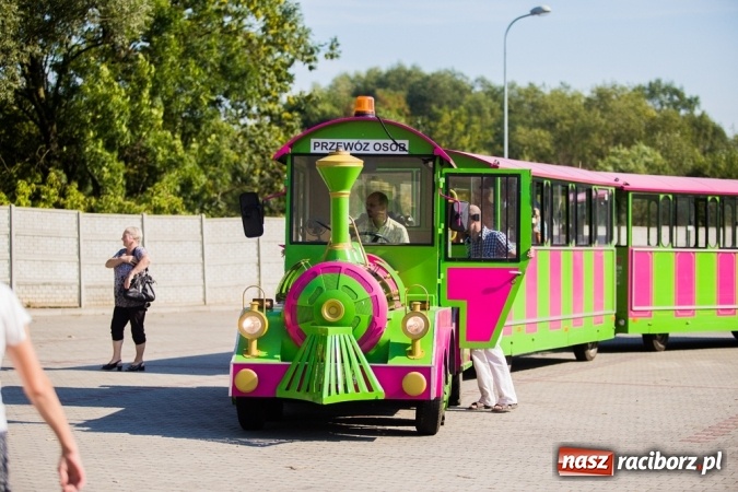 Zdjęcie w galerii na portalu naszraciborz.pl: Dożynki 2015 - w Pietrowicach Wielkich rolnicy dziękowali za zbiory wiadomości z regionu
