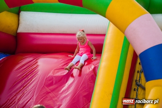 Zdjęcie w galerii na portalu naszraciborz.pl: Dożynki 2015 - w Pietrowicach Wielkich rolnicy dziękowali za zbiory wiadomości z regionu