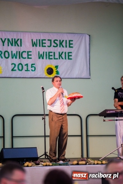 Zdjęcie w galerii na portalu naszraciborz.pl: Dożynki 2015 - w Pietrowicach Wielkich rolnicy dziękowali za zbiory wiadomości z regionu