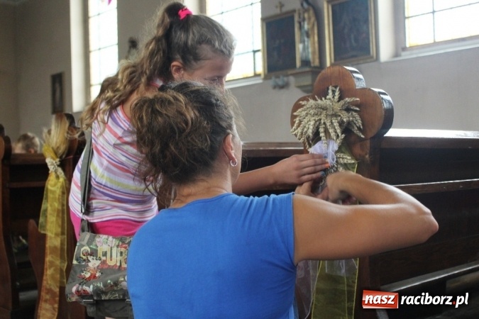 Zdjęcie w galerii na portalu naszraciborz.pl: Dożynki 2015 - w Sławikowie Te Deum za zbiory wiadomości z regionu