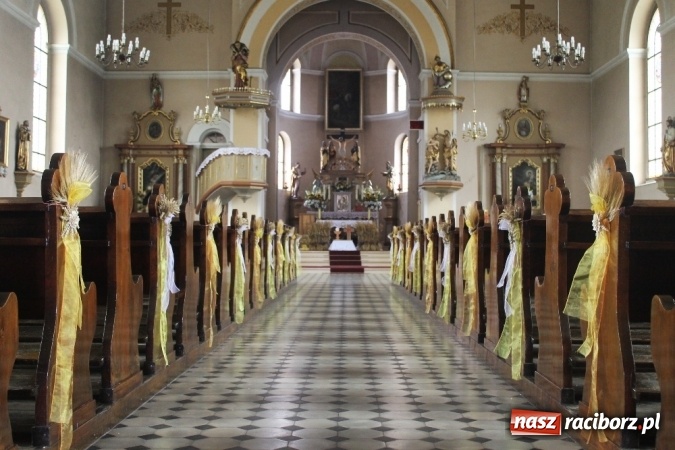 Zdjęcie w galerii na portalu naszraciborz.pl: Dożynki 2015 - w Sławikowie Te Deum za zbiory wiadomości z regionu