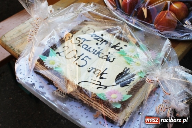 Zdjęcie w galerii na portalu naszraciborz.pl: Dożynki 2015 - w Sławikowie Te Deum za zbiory wiadomości z regionu