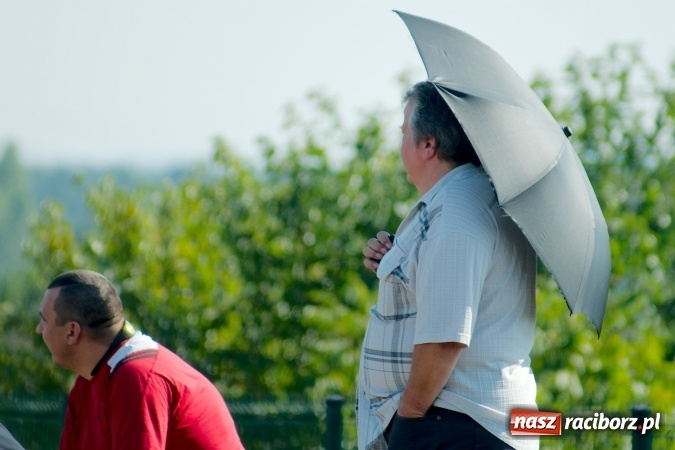 Zdjęcie w galerii na portalu naszraciborz.pl: A klasa: Brzezie pokonane. Pierwszy komplet punktów Tworkowa wiadomości z regionu