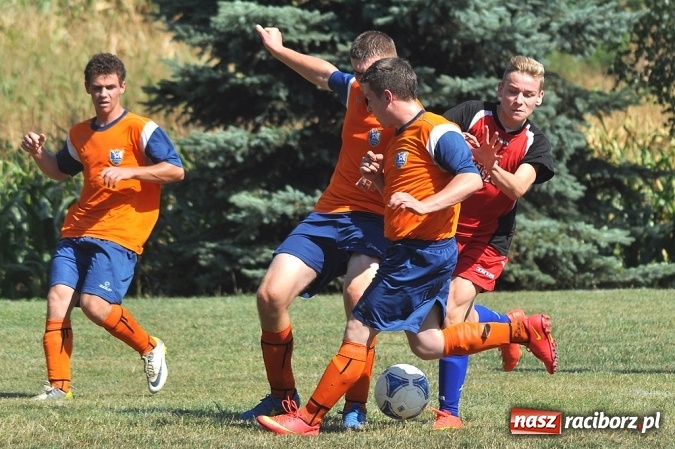 Zdjęcie w galerii na portalu naszraciborz.pl: Pierwszy mecz i pierwsze zwycięstwo juniorów Gamowa wiadomości z regionu