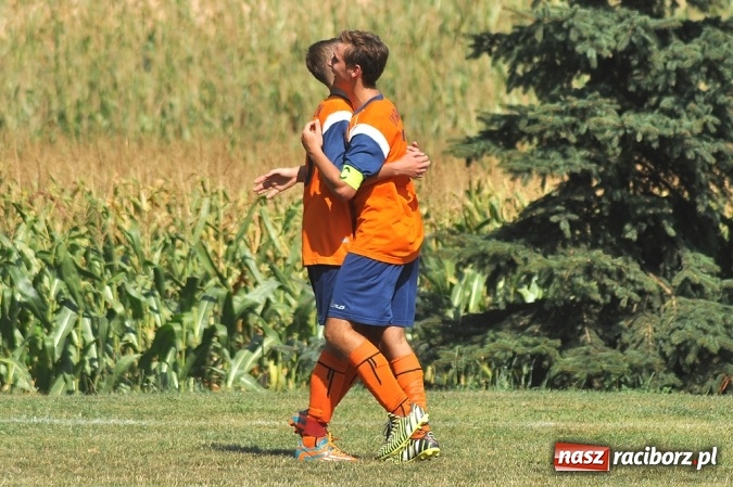 Zdjęcie w galerii na portalu naszraciborz.pl: Pierwszy mecz i pierwsze zwycięstwo juniorów Gamowa wiadomości z regionu