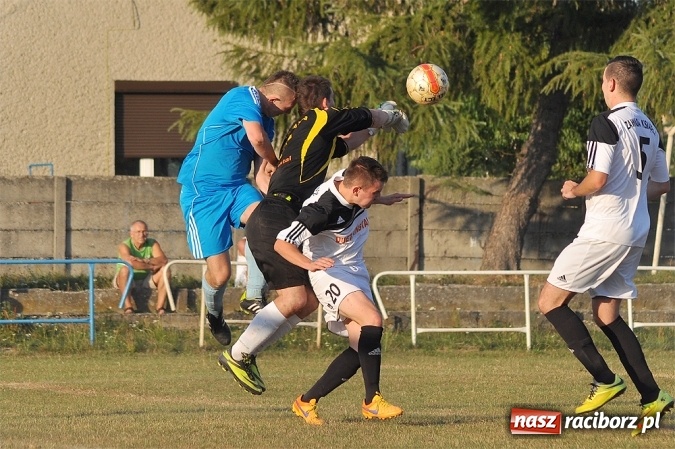 Zdjęcie w galerii na portalu naszraciborz.pl: Zgoda Zawada Książęca rozgromiła drużynę z Adamowic wiadomości z regionu