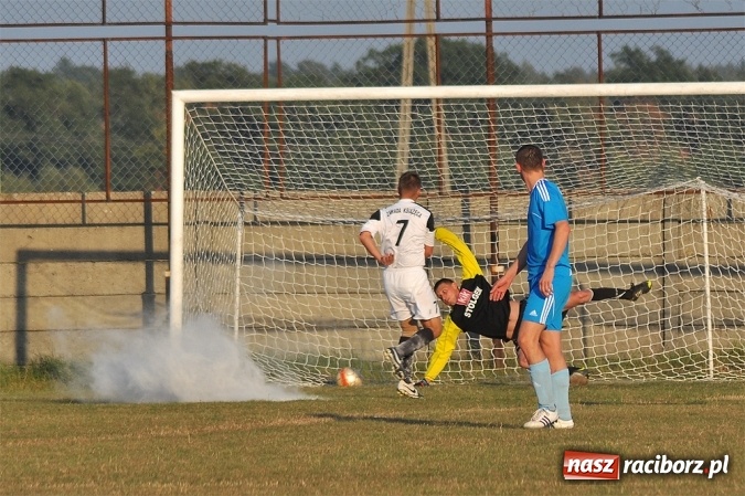 Zdjęcie w galerii na portalu naszraciborz.pl: Zgoda Zawada Książęca rozgromiła drużynę z Adamowic wiadomości z regionu