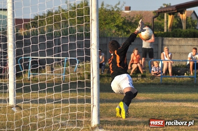 Zdjęcie w galerii na portalu naszraciborz.pl: Zgoda Zawada Książęca rozgromiła drużynę z Adamowic wiadomości z regionu