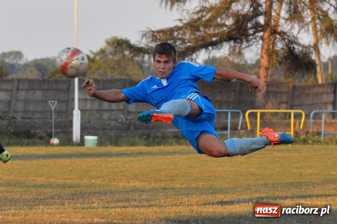 Zdjęcie w galerii na portalu naszraciborz.pl: Zgoda Zawada Książęca rozgromiła drużynę z Adamowic wiadomości z regionu