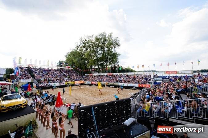 Zdjęcie w galerii na portalu naszraciborz.pl: Mieszkanka Raciborza - Monika Brzostek oraz Kinga Kołosińska wywalczyły brązowy medal w Grand Slam w Olsztynie  wiadomości z regionu