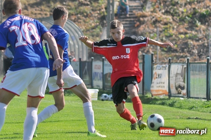 Zdjęcie w galerii na portalu naszraciborz.pl: Górnik Zabrze górą nad LKS-em 1908 Nędza wiadomości z regionu