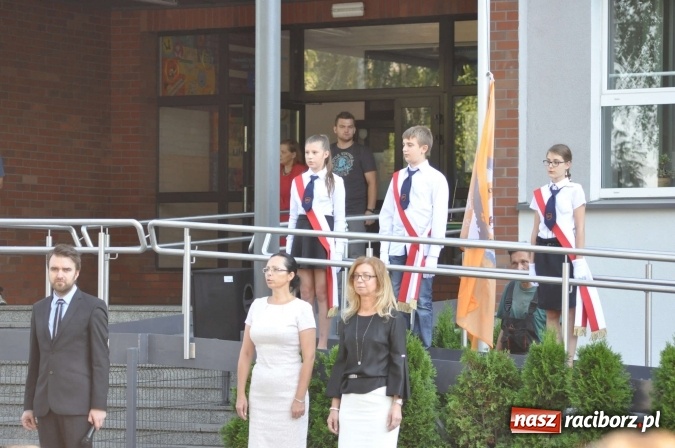 Zdjęcie w galerii na portalu naszraciborz.pl: Wszystko, co dobre szybko się kończy. Już po pierwszym dzwonku  wiadomości z regionu