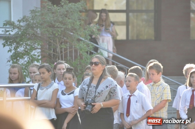 Zdjęcie w galerii na portalu naszraciborz.pl: Wszystko, co dobre szybko się kończy. Już po pierwszym dzwonku  wiadomości z regionu