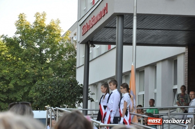 Zdjęcie w galerii na portalu naszraciborz.pl: Wszystko, co dobre szybko się kończy. Już po pierwszym dzwonku  wiadomości z regionu