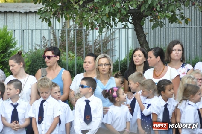 Zdjęcie w galerii na portalu naszraciborz.pl: Wszystko, co dobre szybko się kończy. Już po pierwszym dzwonku  wiadomości z regionu