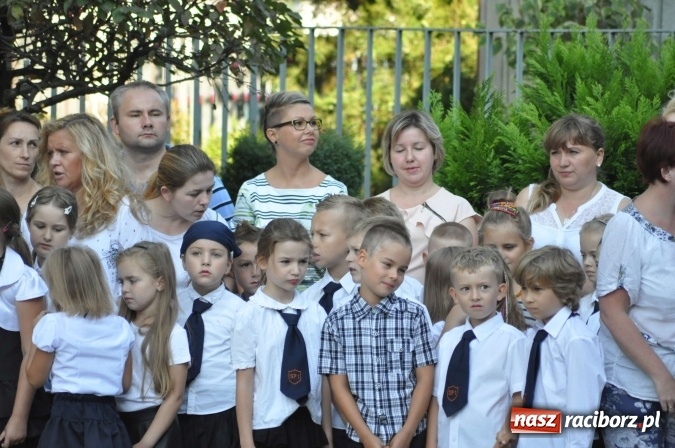 Zdjęcie w galerii na portalu naszraciborz.pl: Wszystko, co dobre szybko się kończy. Już po pierwszym dzwonku  wiadomości z regionu