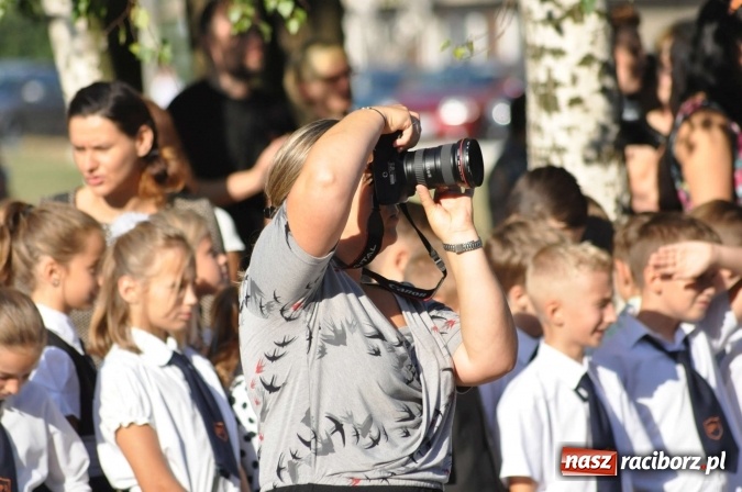 Zdjęcie w galerii na portalu naszraciborz.pl: Wszystko, co dobre szybko się kończy. Już po pierwszym dzwonku  wiadomości z regionu