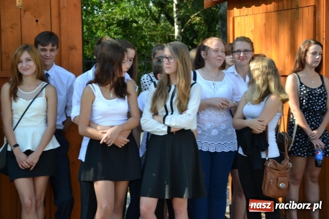 Zdjęcie w galerii na portalu naszraciborz.pl: Centrum Kształcenia Zawodowego i Ustawicznego nr 1 w Raciborzu zainaugurowało rok szkolny na zamku wiadomości z regionu